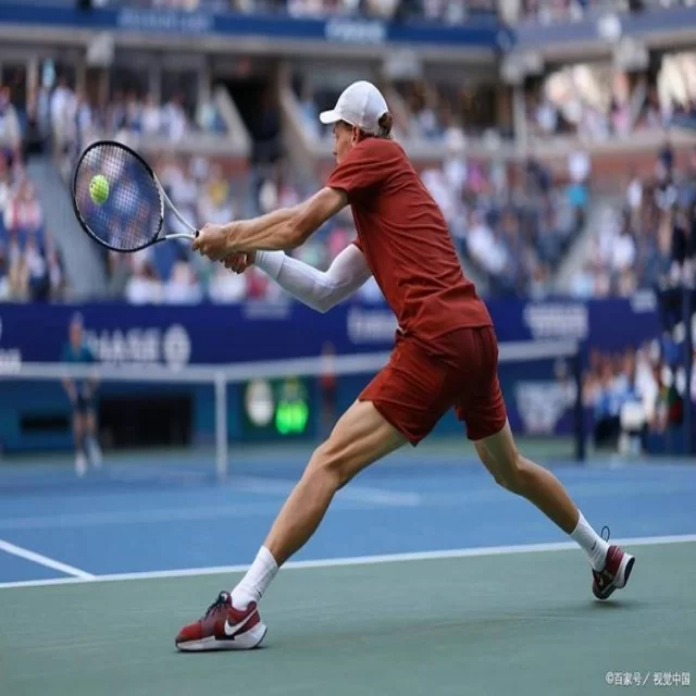 余依婷表现出色成功摘得冠军 | crownsports
